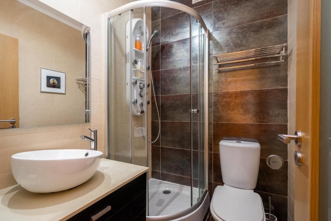 Whome Premium Family Apartment W/ Lift, Ac & Barbecue Lisboa Exteriör bild